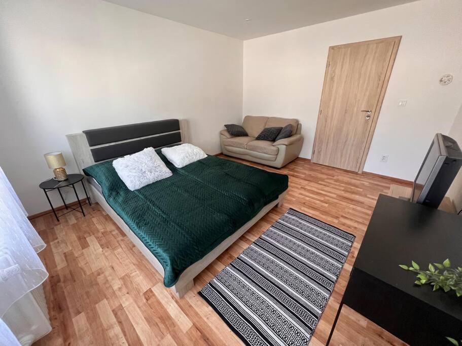 Apartman Centrum Sturka Martin Ngoại thất bức ảnh