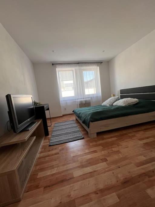 Apartman Centrum Sturka Martin Ngoại thất bức ảnh
